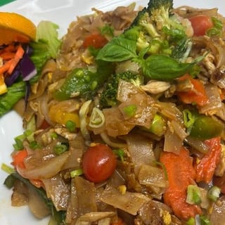 Pim's Veggie Drunken Noodle